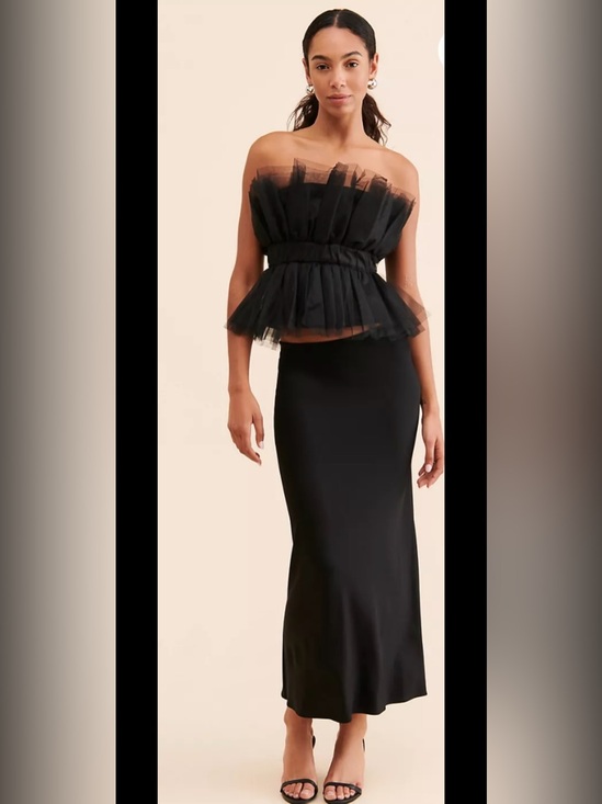 MARBLE Tops - MARBLE Black Tulle Tube Top.